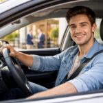 découvrez si un crédit auto est accessible aux jeunes conducteurs, les conditions à remplir et nos conseils pour obtenir un financement adapté.